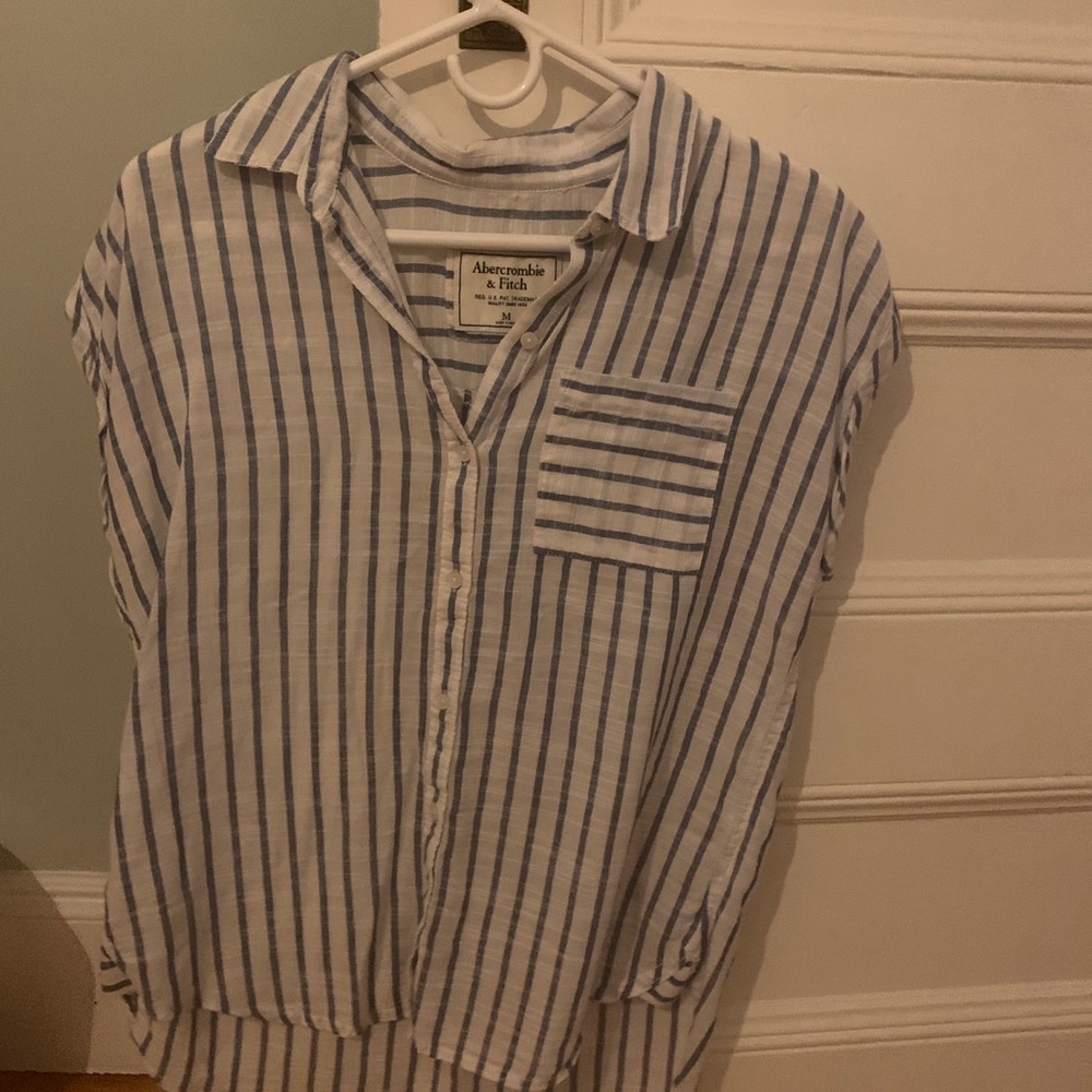 Abercrombie linen top
